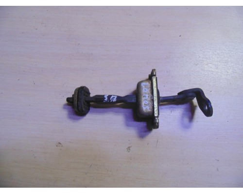 Ограничитель двери Chevrolet Lanos 2004-2010 (96259090)- купить на ➦ А50-Авторазбор по цене 500.00р.. Отправка в регионы.