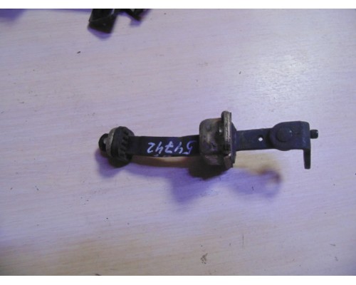 Ограничитель двери Chevrolet Lanos 2004-2010 (96259090)- купить на ➦ А50-Авторазбор по цене 500.00р.. Отправка в регионы.