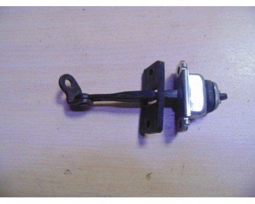 Ограничитель двери Chevrolet Lanos 2004-2010 (96259090)- купить на ➦ А50-Авторазбор по цене 500.00р.. Отправка в регионы.