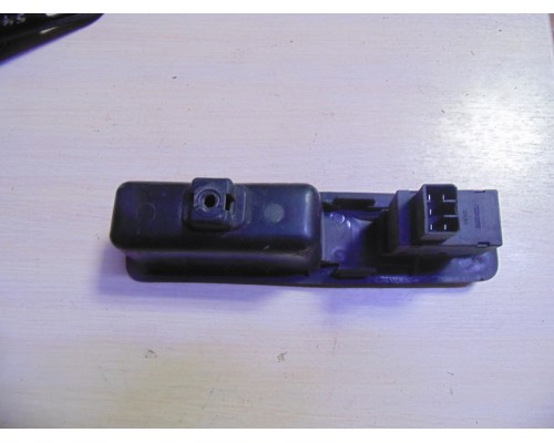 Кнопка стеклоподъемника Hafei PRINCIP HFJ7161 2004-2010 (AAA37380002)- купить на ➦ А50-Авторазбор по цене 500.00р.. Отправка в регионы.