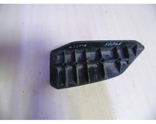 Накладка (кузов внутри) под ногу водителя Ford Fusion 2002-2012 (2S61A12036BAW)- купить на ➦ А50-Авторазбор по цене 500.00р.. Отправка в регионы.