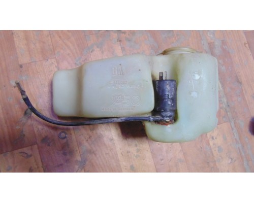 Бачок омывателя Opel Kadett E 1984-1994 (90181082)- купить на ➦ А50-Авторазбор по цене 1000.00р.. Отправка в регионы.