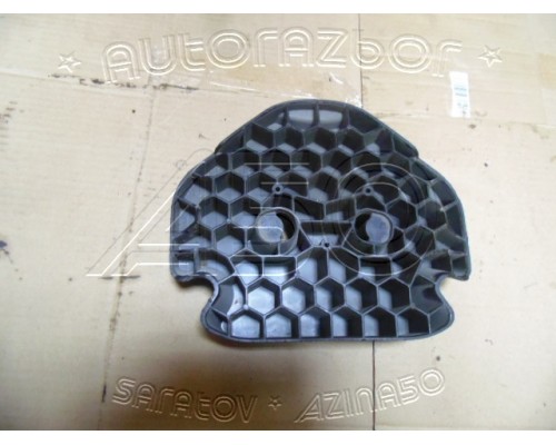 Кронштейн двери Renault Logan 2005-2014 (8200510352)- купить на ➦ А50-Авторазбор по цене 600.00р.. Отправка в регионы.