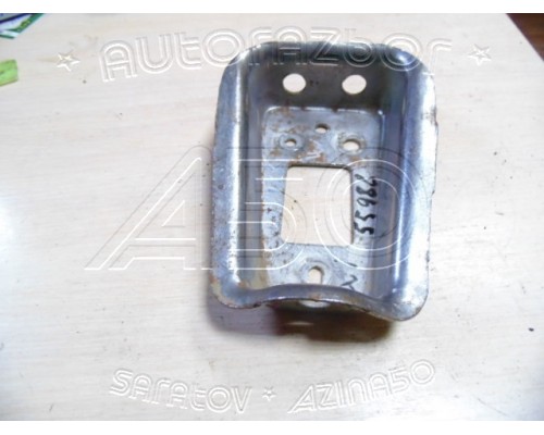 Кронштейн Jeep Grand Cherokee (WJ) 1998-2005 ()- купить на ➦ А50-Авторазбор по цене 1000.00р.. Отправка в регионы.