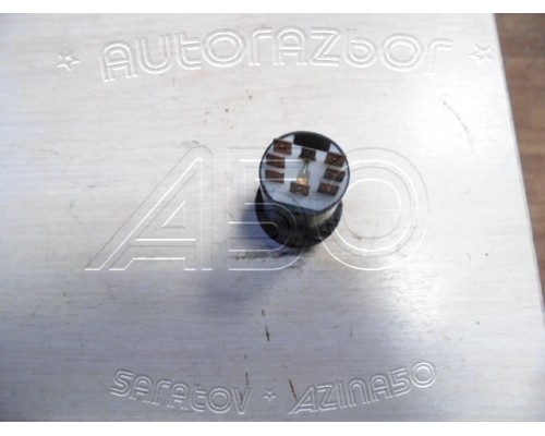 Кнопка аварийной сигнализации Opel Kadett E 1984-1994 (90181853)- купить на ➦ А50-Авторазбор по цене 600.00р.. Отправка в регионы.