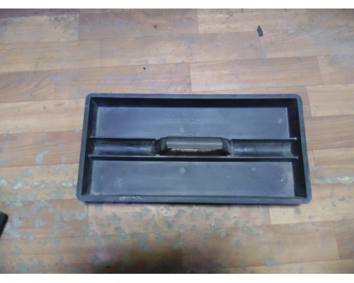 Ящик под инструмент Kia Spectra 2000-2011 ()- купить на ➦ А50-Авторазбор по цене 1000.00р.. Отправка в регионы.