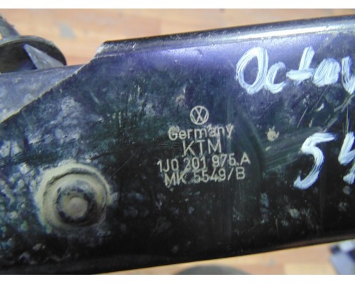 Защита топливных трубок Skoda Octavia A4 (Tour) 2000-2010 (1J0201976A)- купить на ➦ А50-Авторазбор по цене 1000.00р.. Отправка в регионы.