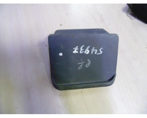 Бардачок Hyundai Sonata IV EF 1998-2001 ()- купить на ➦ А50-Авторазбор по цене 1000.00р.. Отправка в регионы.