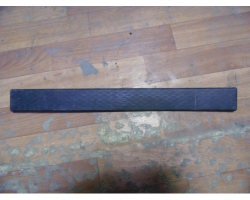 Накладка (кузов внутри) порога Ssang Yong Actyon New/Korando 2010> (7749034000)- купить на ➦ А50-Авторазбор по цене 500.00р.. Отправка в регионы.