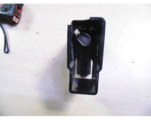 Активатор замка крышки бензобака Ford Focus II 2005-2011 (1523020)- купить на ➦ А50-Авторазбор по цене 1000.00р.. Отправка в регионы.