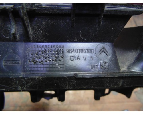 Воздуховод центральный в торпедо Citroen C3 2002-2009 (9640705780)- купить на ➦ А50-Авторазбор по цене 1000.00р.. Отправка в регионы.