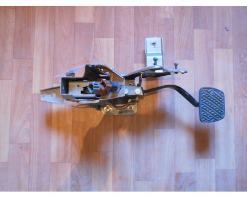 Педаль тормоза Nissan Teana (J32) 2008-2013 (46501JN00B)- купить на ➦ А50-Авторазбор по цене 1500.00р.. Отправка в регионы.