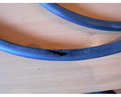 Уплотнитель (внутри) Geely FC (Vision) (1,07E+14)- купить на ➦ А50-Авторазбор по цене 250.00р.. Отправка в регионы.