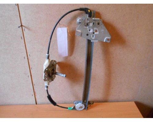 Стеклоподъёмник Mitsubishi Carisma (DA) 1995-1999 (MR100763)- купить на ➦ А50-Авторазбор по цене 300.00р.. Отправка в регионы.