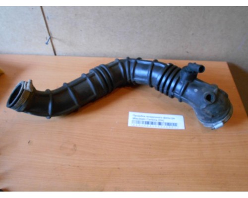 Патрубок воздушного фильтра Mitsubishi Carisma (DA) 1995-1999 (MB957388)- купить на ➦ А50-Авторазбор по цене 300.00р.. Отправка в регионы.