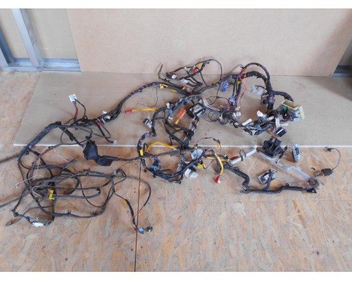 Проводка коса Mitsubishi Carisma (DA) 1995-1999 (MR318729)- купить на ➦ А50-Авторазбор по цене 3000.00р.. Отправка в регионы.