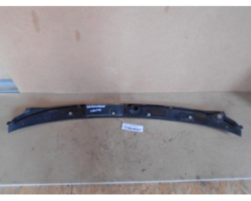 Решетка стеклоочистителя (планка под лобовое стекло) Mitsubishi Carisma (DA) 1995-1999 (MB944695)- купить на ➦ А50-Авторазбор по цене 500.00р.. Отправка в регионы.