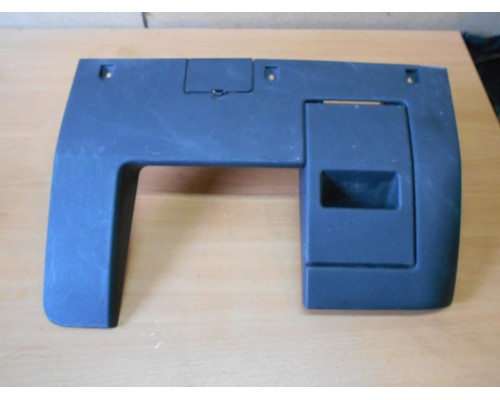 Накладка (кузов внутри) Ford Fiesta 2001-2008 (1357657)- купить на ➦ А50-Авторазбор по цене 800.00р.. Отправка в регионы.