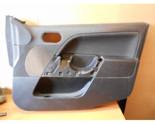 Обшивка двери передняя правая Ford Fiesta 2001-2008 (1530550)- купить на ➦ А50-Авторазбор по цене 1700.00р.. Отправка в регионы.