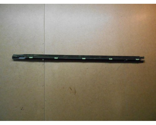 Накладка стекла переднего левого Kia Spectra 2000-2011 (0K2A159810)- купить на ➦ А50-Авторазбор по цене 350.00р.. Отправка в регионы.