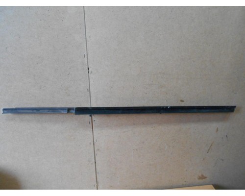 Уплотнитель стекла задней двери внутренний Mitsubishi Carisma (DA) 1995-1999 (MR100785)- купить на ➦ А50-Авторазбор по цене 400.00р.. Отправка в регионы.