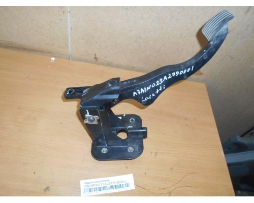 Педаль сцепления Chevrolet Lacetti 2004-2012 (96549146)- купить на ➦ А50-Авторазбор по цене 500.00р.. Отправка в регионы.