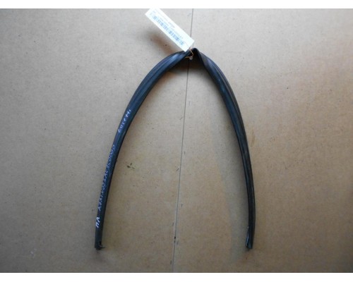 Уплотнитель двери Chevrolet Lacetti 2004-2012 (96548102)- купить на ➦ А50-Авторазбор по цене 150.00р.. Отправка в регионы.