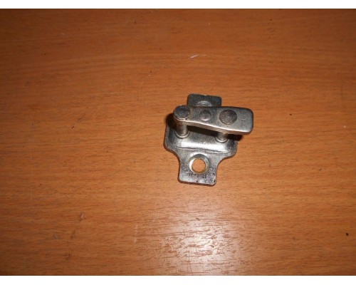 Ответная часть замка двери Chevrolet Lacetti 2004-2012 (96301668)- купить на ➦ А50-Авторазбор по цене 50.00р.. Отправка в регионы.