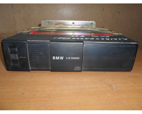 Ченджер компакт дисков BMW 5-серия E39 1995-2004 (65128361584)- купить на ➦ А50-Авторазбор по цене 1500.00р.. Отправка в регионы.