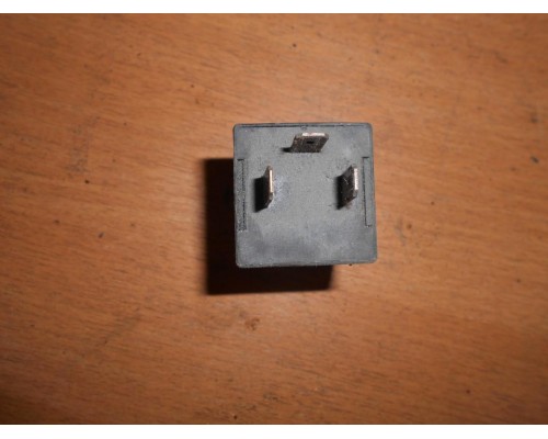 Реле Mitsubishi Lancer VI 1991-2000 ()- купить на ➦ А50-Авторазбор по цене 400.00р.. Отправка в регионы.