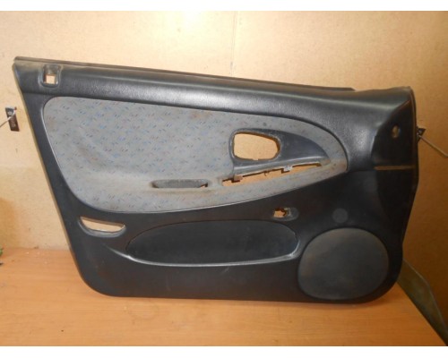 Обшивка двери передняя левая Hyundai Sonata III 1993-1998 ()- купить на ➦ А50-Авторазбор по цене 1000.00р.. Отправка в регионы.