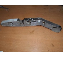 Направляющая переднего бампера правая Ford Focus II 2005-2011