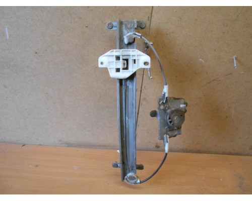 Стеклоподъёмник Hyundai Sonata III 1993-1998 (8340334011)- купить на ➦ А50-Авторазбор по цене 800.00р.. Отправка в регионы.