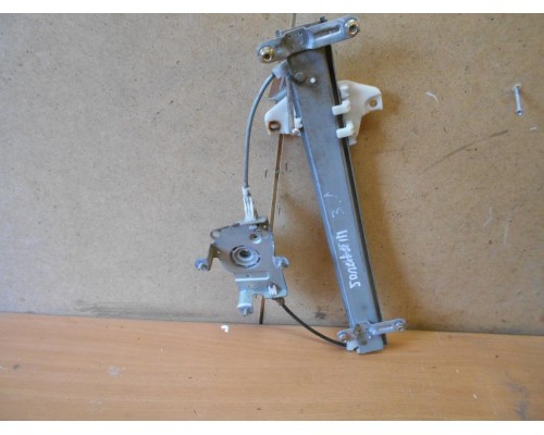 Стеклоподъёмник Hyundai Sonata III 1993-1998 (8340334011)- купить на ➦ А50-Авторазбор по цене 800.00р.. Отправка в регионы.