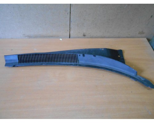 Решетка стеклоочистителя (планка под лобовое стекло) Hyundai Sonata III 1993-1998 (8616034000)- купить на ➦ А50-Авторазбор по цене 100.00р.. Отправка в регионы.