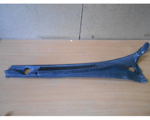 Решетка стеклоочистителя (планка под лобовое стекло) Hyundai Sonata III 1993-1998 (8615034000)- купить на ➦ А50-Авторазбор по цене 100.00р.. Отправка в регионы.