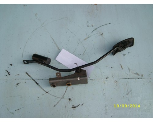 Педаль газа Mitsubishi Lancer (CS/Classic) 2003-2006 (MR493833)- купить на ➦ А50-Авторазбор по цене 200.00р.. Отправка в регионы.