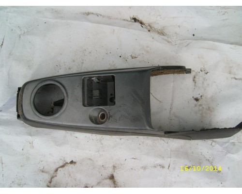 Консоль Mitsubishi Lancer (CS/Classic) 2003-2006 (MR633547)- купить на ➦ А50-Авторазбор по цене 500.00р.. Отправка в регионы.