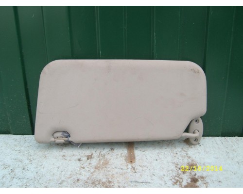 Козырек солнцезащитный Ford Fusion 2002-2012 (1624475)- купить на ➦ А50-Авторазбор по цене 300.00р.. Отправка в регионы.