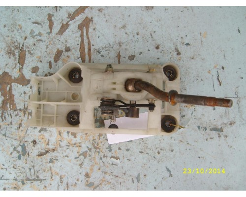 Кулиса КПП Mitsubishi Lancer (CS/Classic) 2003-2006 (MR553289)- купить на ➦ А50-Авторазбор по цене 800.00р.. Отправка в регионы.