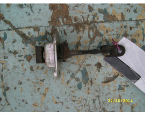 Ограничитель двери Daewoo Matiz (M100/M150) 1998-2015 (96601511)- купить на ➦ А50-Авторазбор по цене 100.00р.. Отправка в регионы.