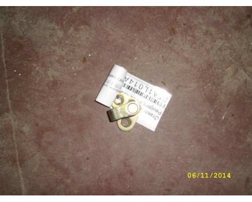 Ответная часть замка двери Peugeot 206 1998-2012 (916439)- купить на ➦ А50-Авторазбор по цене 100.00р.. Отправка в регионы.