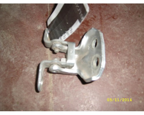 Петля двери задней правой верхняя Ford Fusion 2002-2012 (1518394)- купить на ➦ А50-Авторазбор по цене 200.00р.. Отправка в регионы.