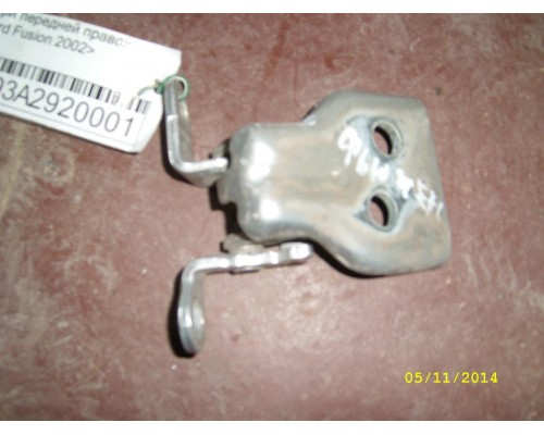 Петля двери передней правой нижняя Ford Fusion 2002-2012 (1518392)- купить на ➦ А50-Авторазбор по цене 200.00р.. Отправка в регионы.