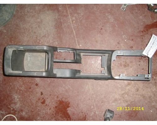 Консоль Nissan X-Trail (T30) 2001-2007 (969108H300)- купить на ➦ А50-Авторазбор по цене 500.00р.. Отправка в регионы.