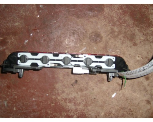 Фонарь задний (стоп сигнал) Nissan X-Trail (T30) 2001-2007 (265908H700)- купить на ➦ А50-Авторазбор по цене 250.00р.. Отправка в регионы.