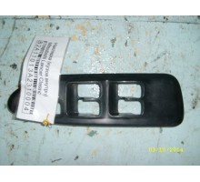 Накладка (кузов внутри) Mitsubishi Lancer (CS/Classic) 2003-2006