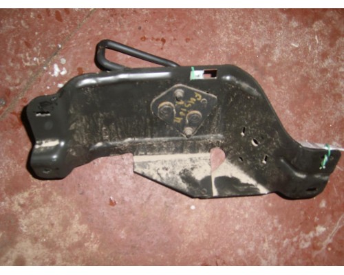 Кронштейн Ford Fusion 2002-2012 (2N11N601A68BF)- купить на ➦ А50-Авторазбор по цене 500.00р.. Отправка в регионы.