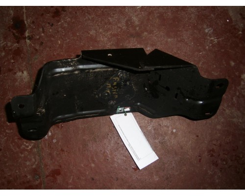 Кронштейн Ford Fusion 2002-2012 (2N11N601A68AH)- купить на ➦ А50-Авторазбор по цене 500.00р.. Отправка в регионы.