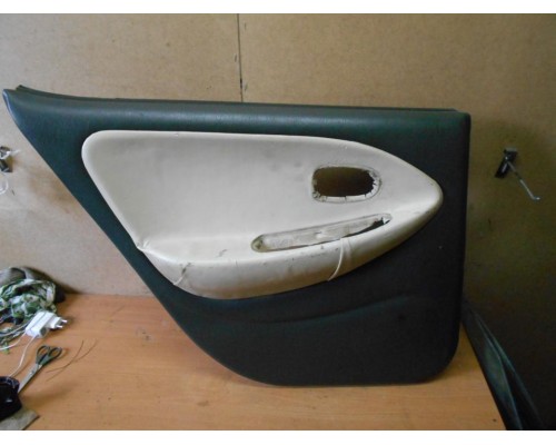 Обшивка двери задняя левая Hyundai Elantra II J2, J3 1995-2000 (8339129010)- купить на ➦ А50-Авторазбор по цене 500.00р.. Отправка в регионы.